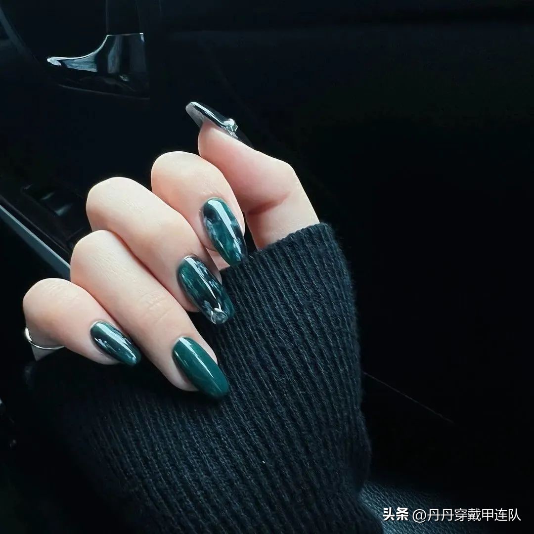 短款猫眼美甲显白黄黑皮图片,胖手显白美甲夏季黄黑皮短甲