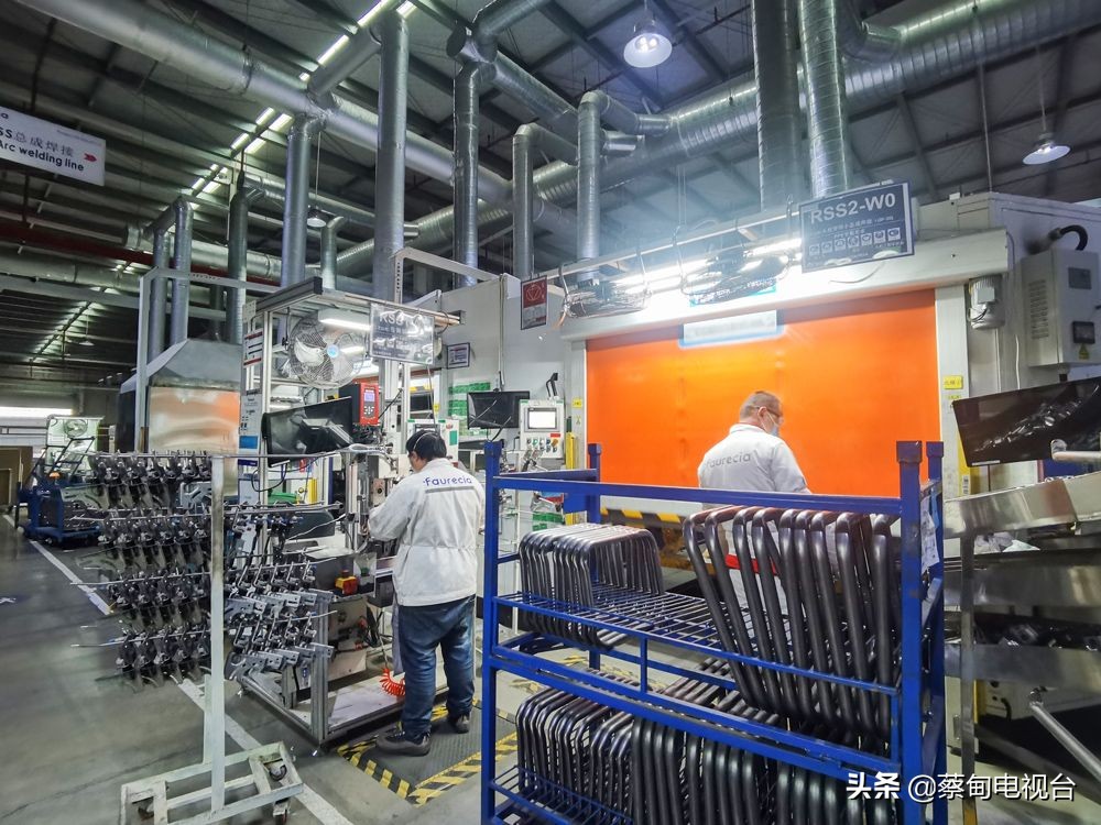 新春走基层新经济产业集聚区,新春走基层新春迎来开门红