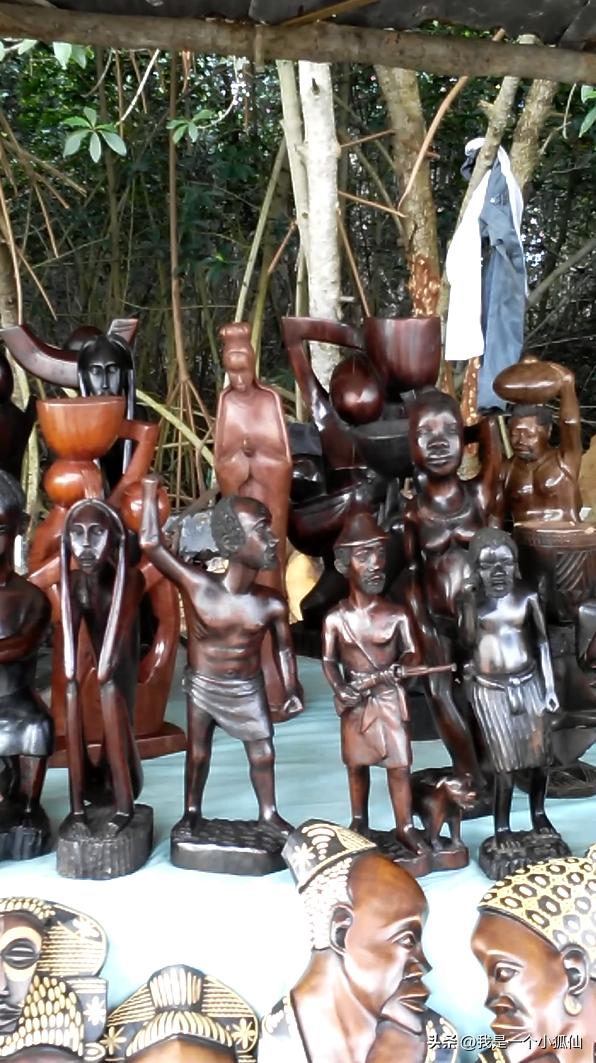 我逛黑人的木雕摊《我在安哥拉的日子374》