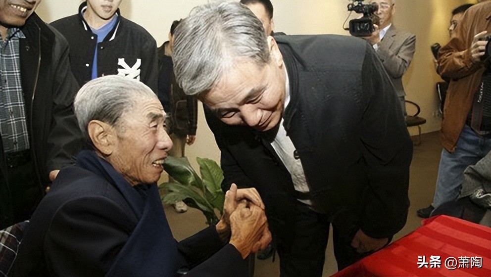 姜昆为何拜师侯耀华,姜昆为什么拜师马季