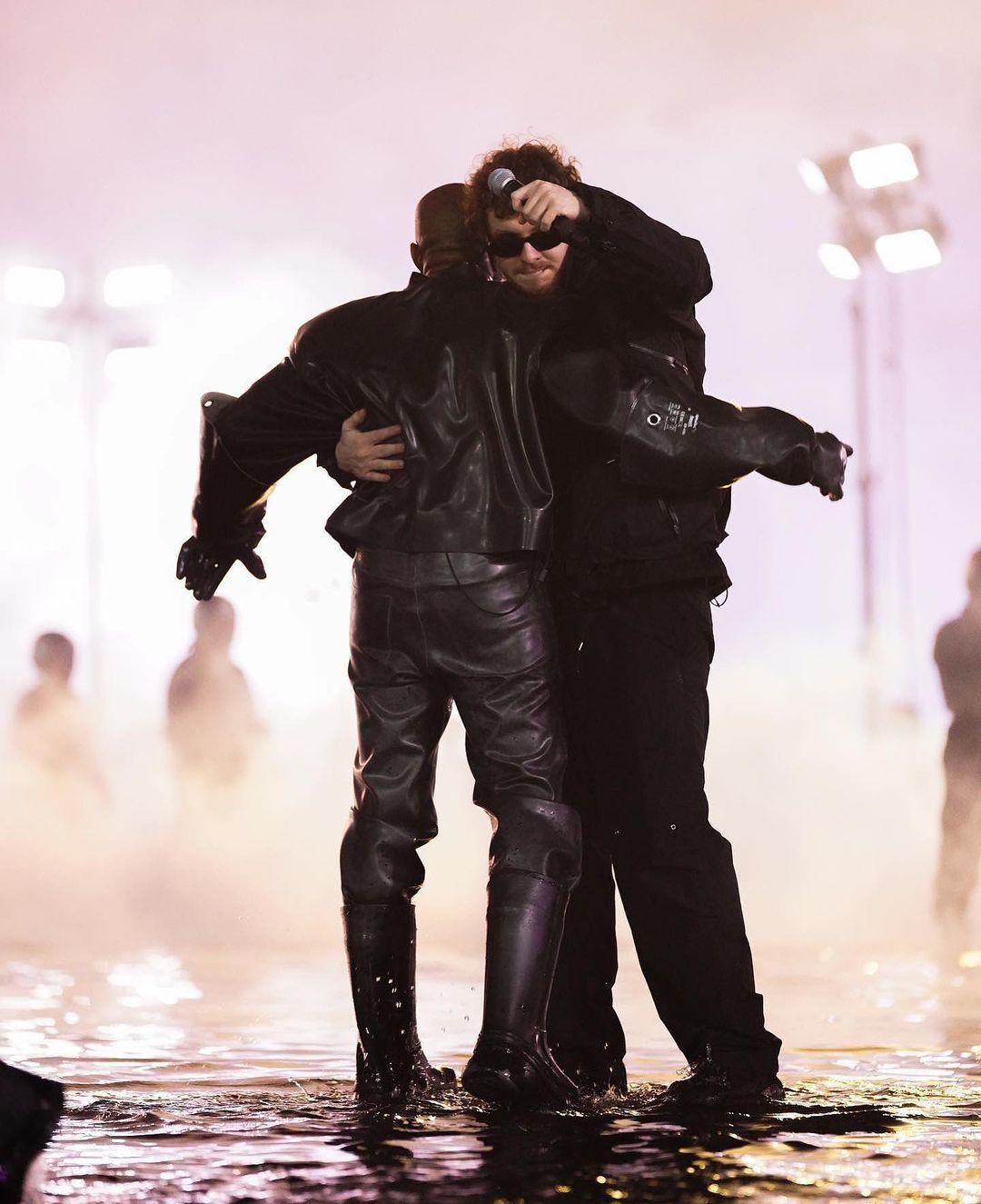 donda2试听会片段,donda2现场效果