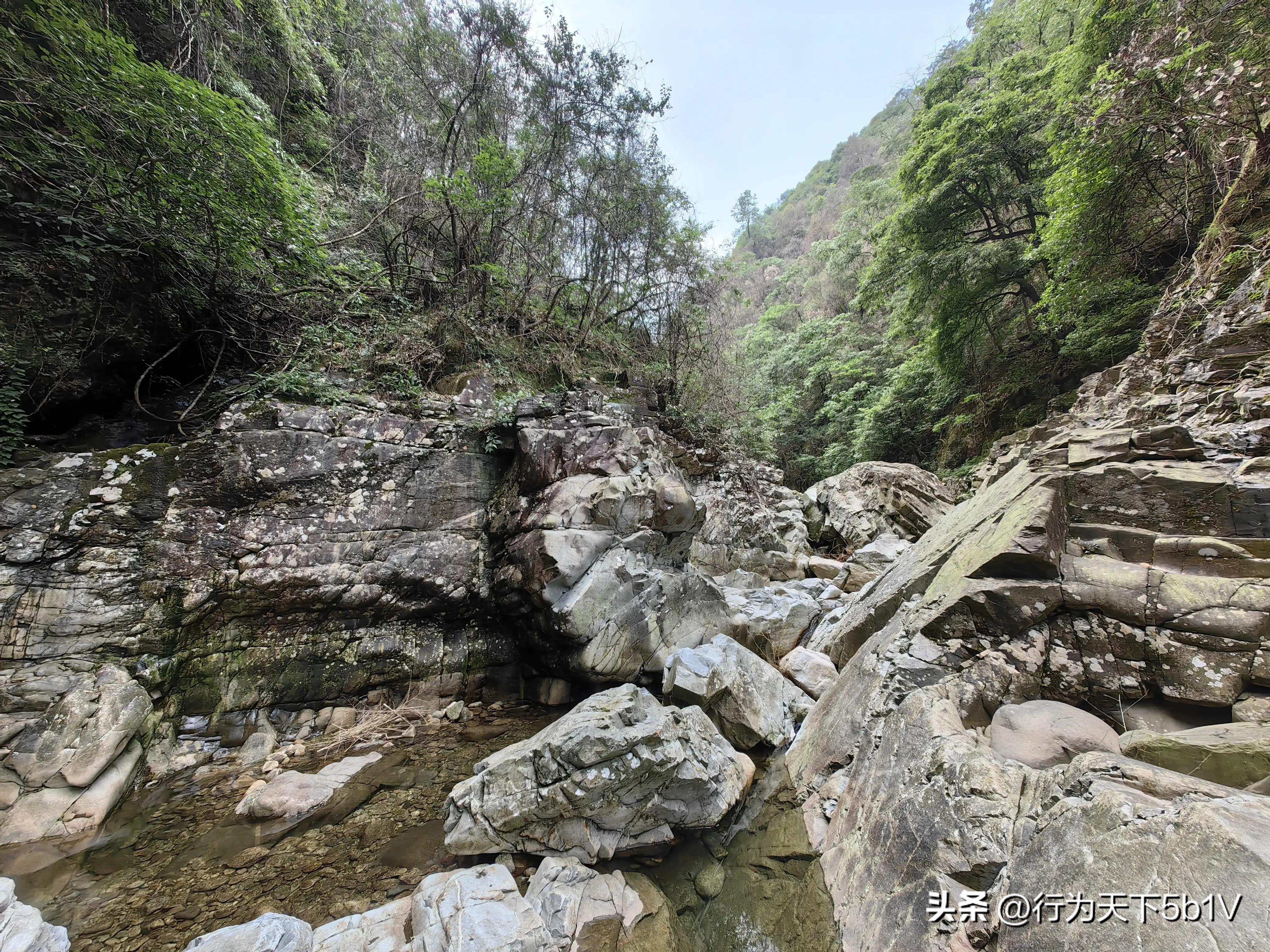 【探秘金紫山下的清凉秘境】行走在资源资江源大峡谷的风景线上