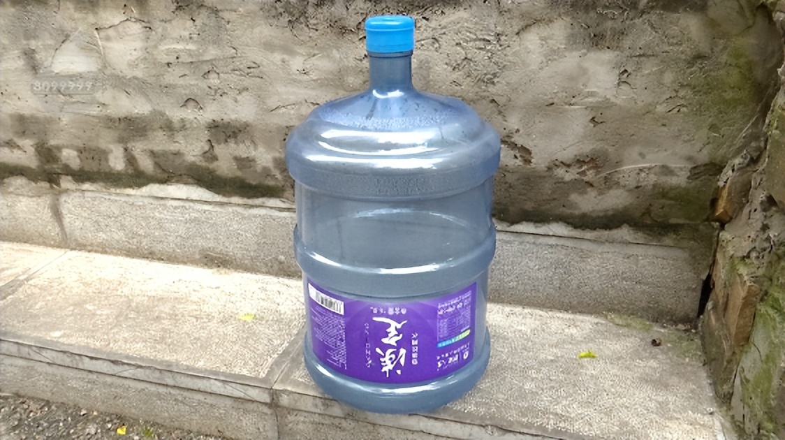 淡定人生拒绝闲聊,淡定人生瓶装饮用水经销商