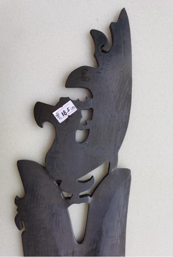 民间收藏的古蜀玉璧图片,馆藏老玉紫水晶玉琮