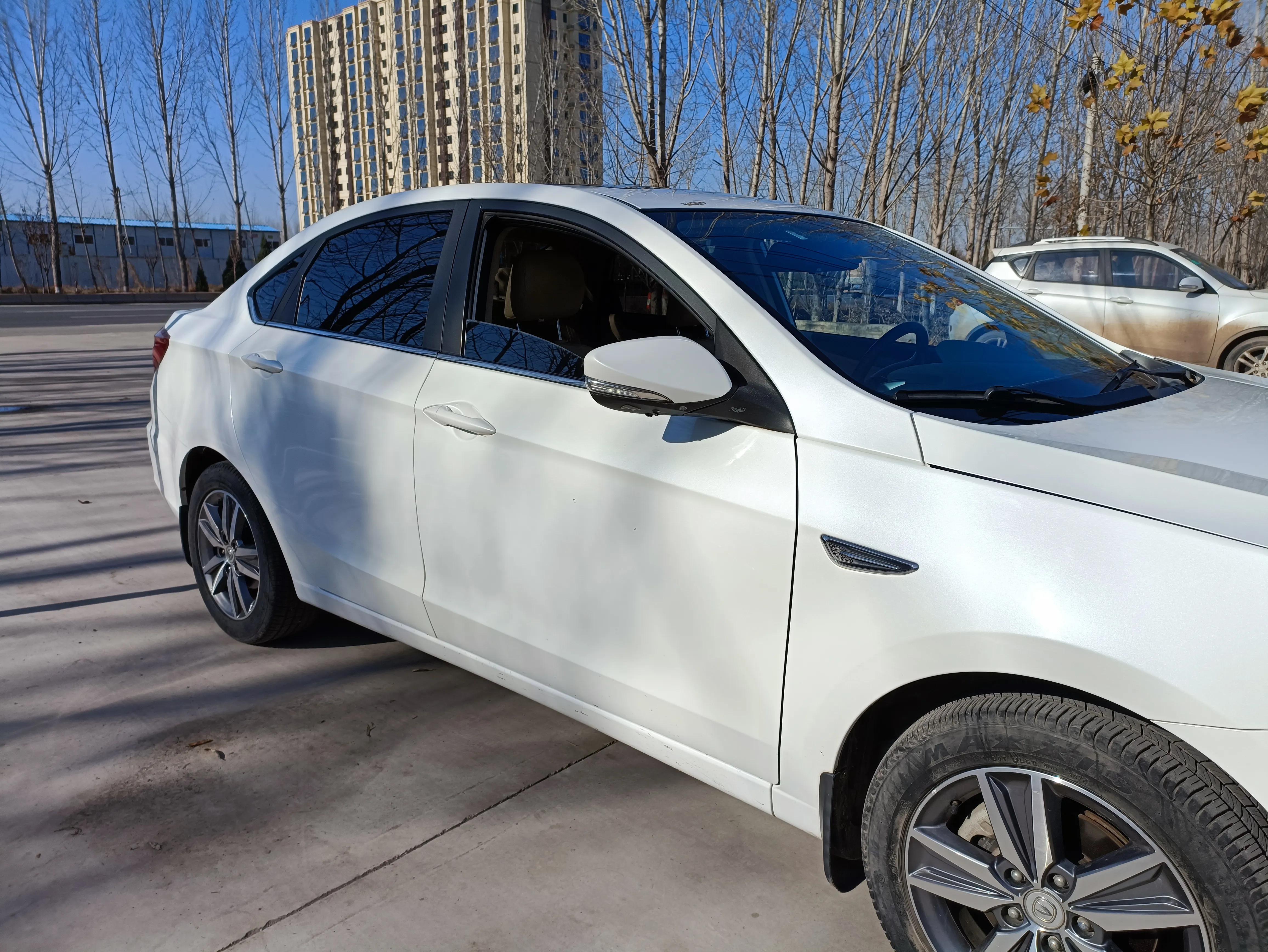 19款长安逸动dt音响喇叭,逸动xt音响喇叭