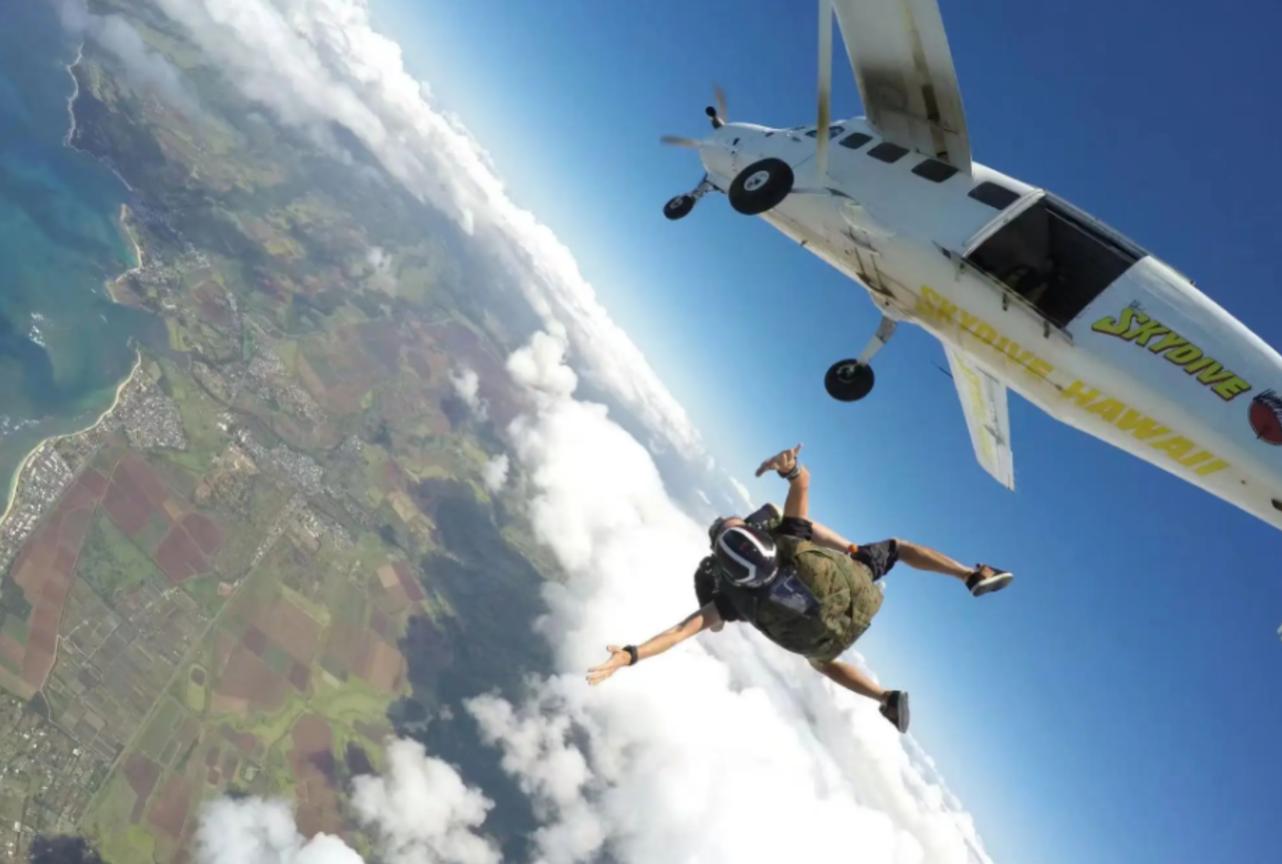 为什么飞机失事前都是垂直降落,飞机失事是如何坠落的