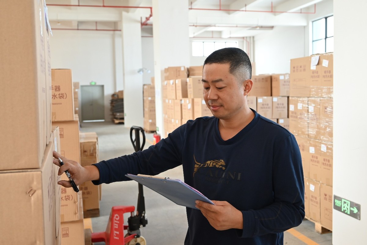 京东增添幸福感,京东的成功帮助了多少家庭