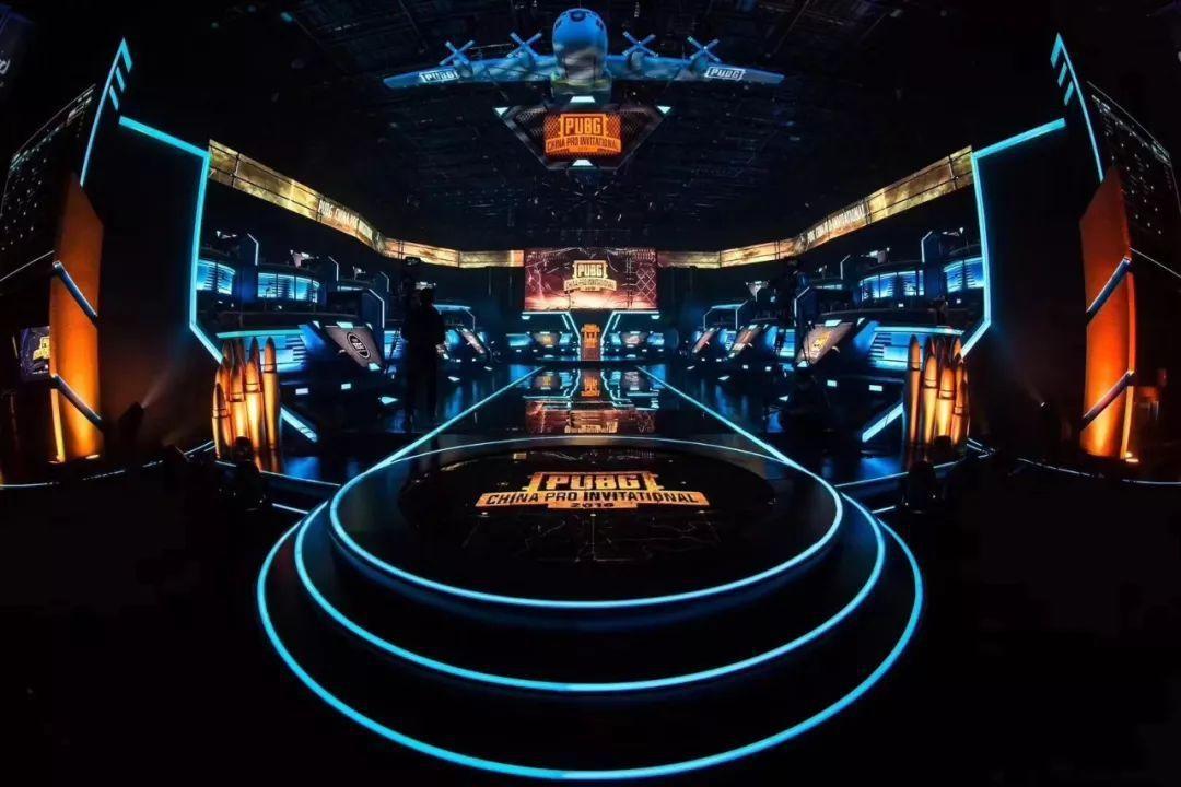 星光有“里感恩相遇星光万科里一周年庆带你一起野出界