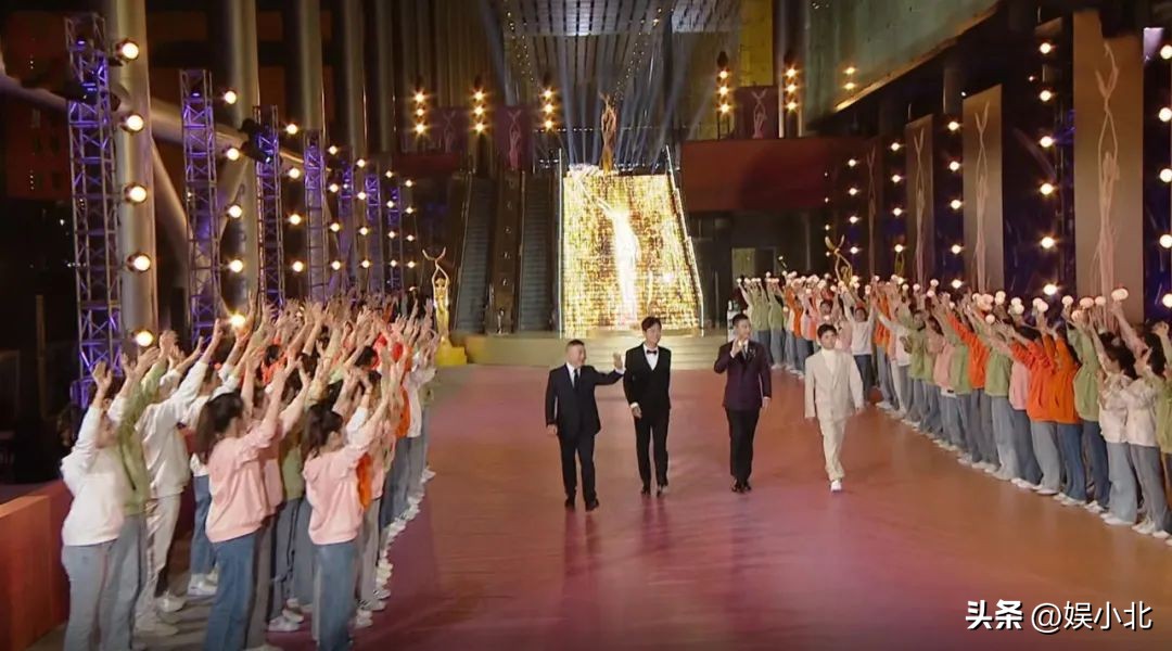 飞天奖与金鹰奖有什么区别,飞天奖在前面还是金鹰奖在前面