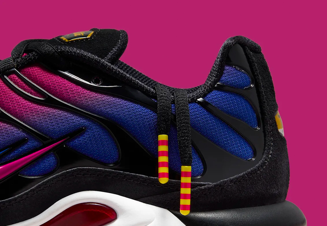 巴萨配色球鞋,又一双神仙鞋