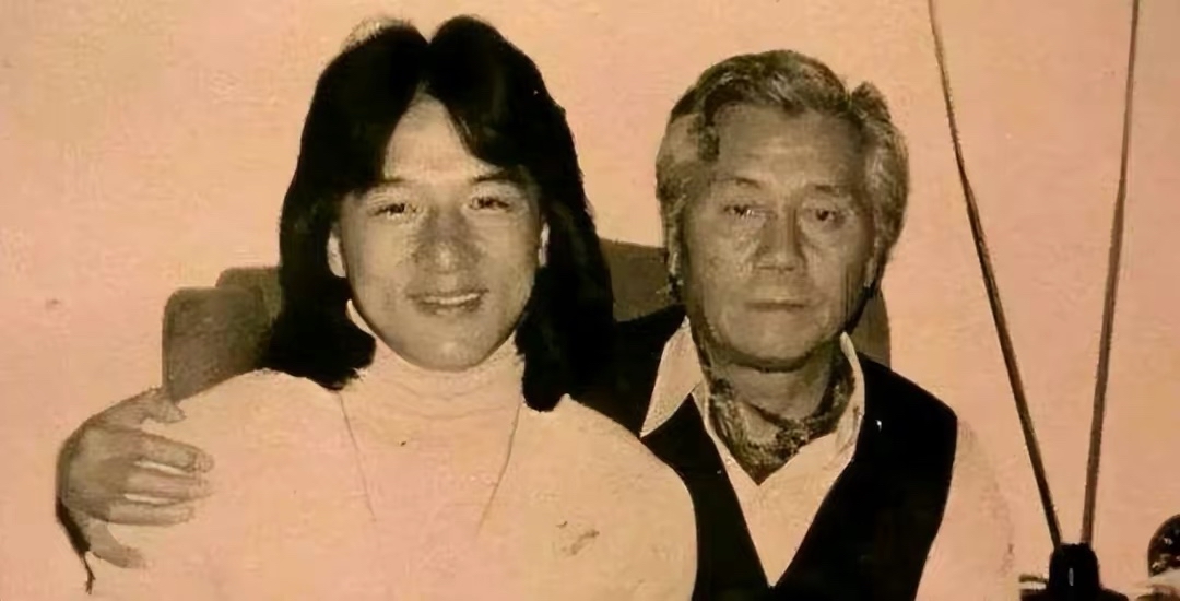 成龙跟他哥相认,成龙与哥哥相认完整版