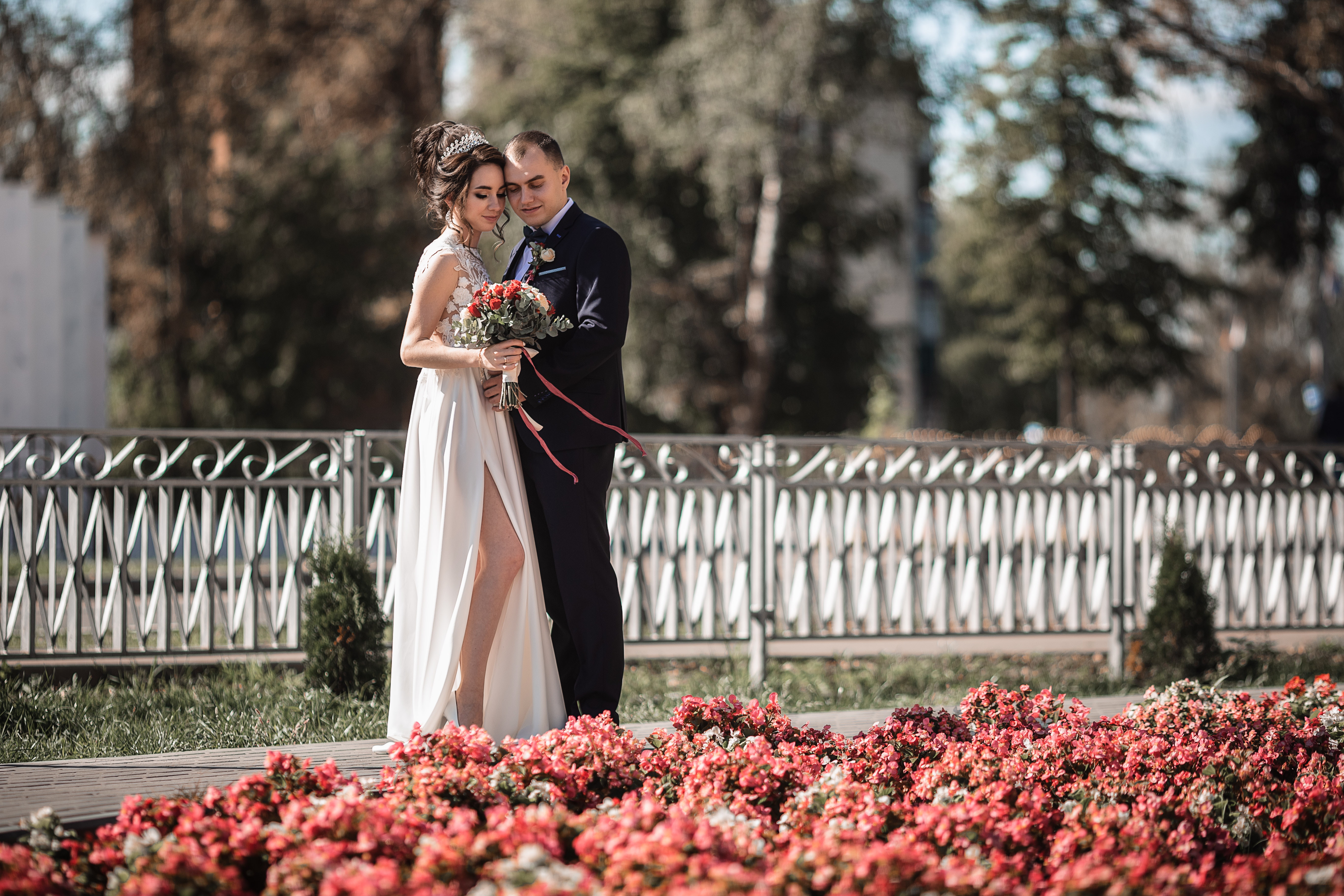 已婚男人爱上一个离婚女人怎么办,爱上一个已婚男人正确的处理方法