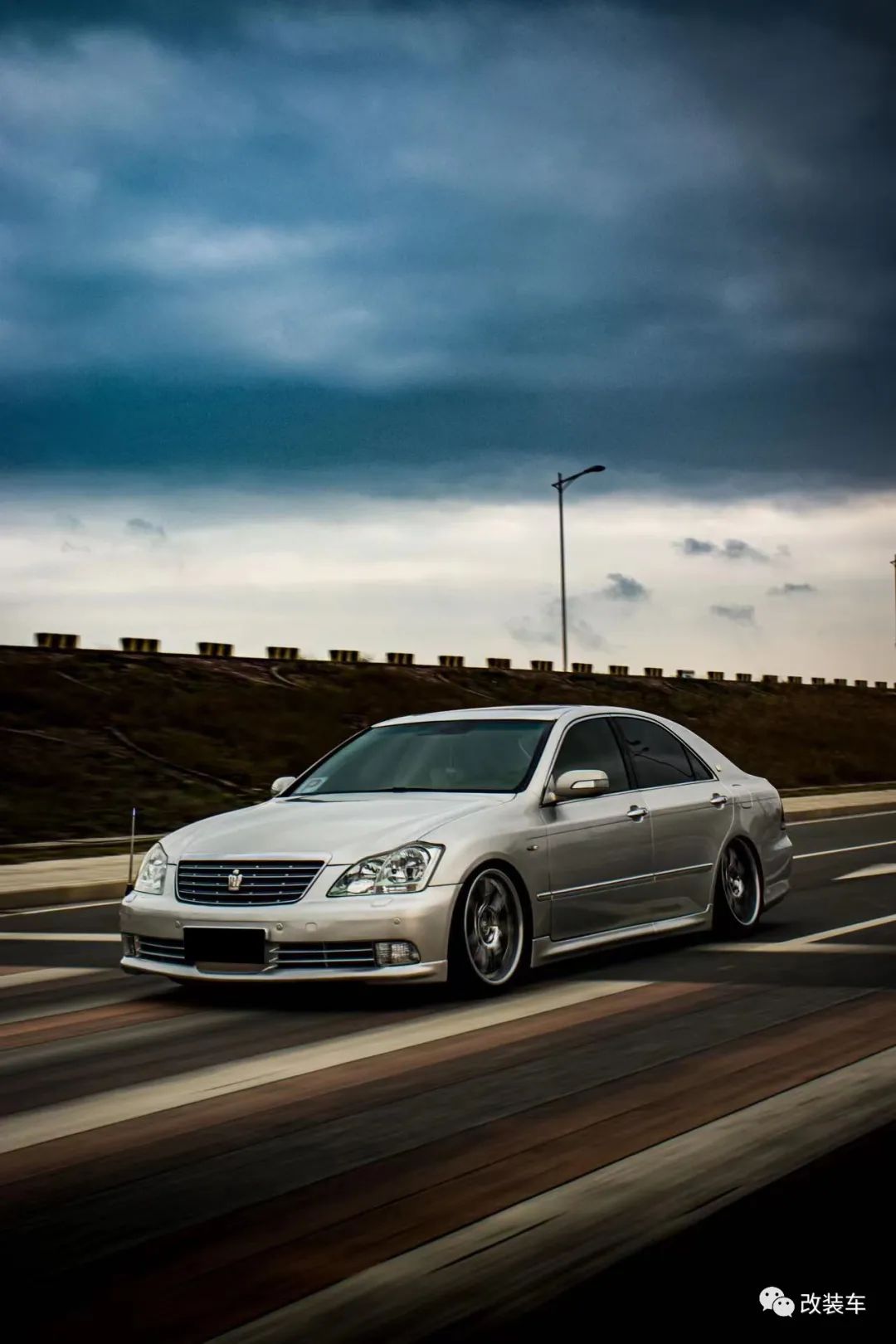 沉浸式体验12代丰田皇冠,12代丰田皇冠素雅改装