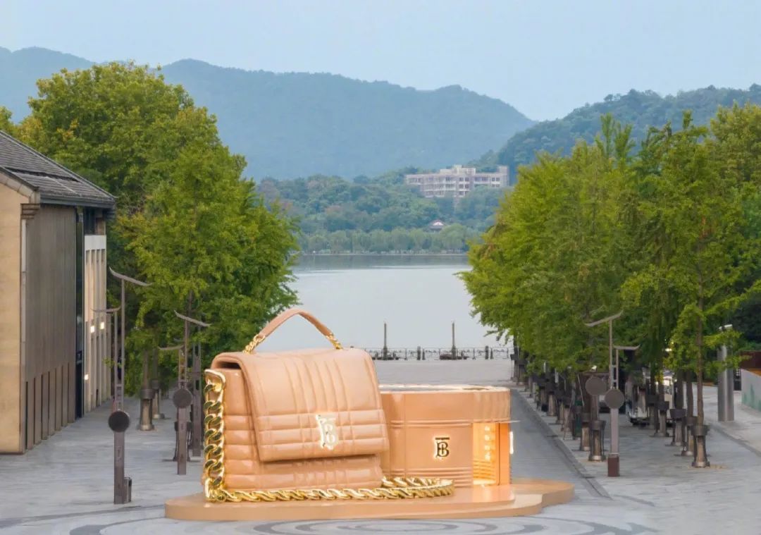 lv最大的贵妇包包,lv最大的斜挎包