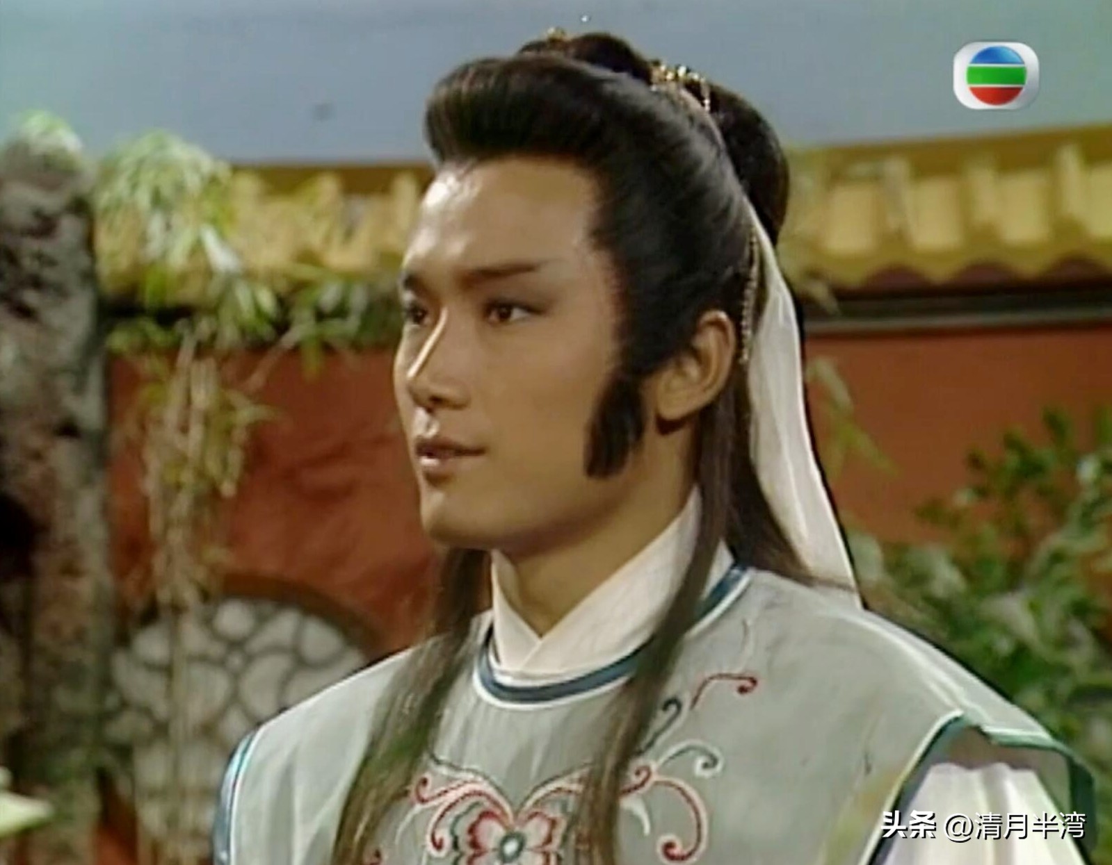 14位老戏骨男演员,扮演楚留香的演员排名哪个最好看