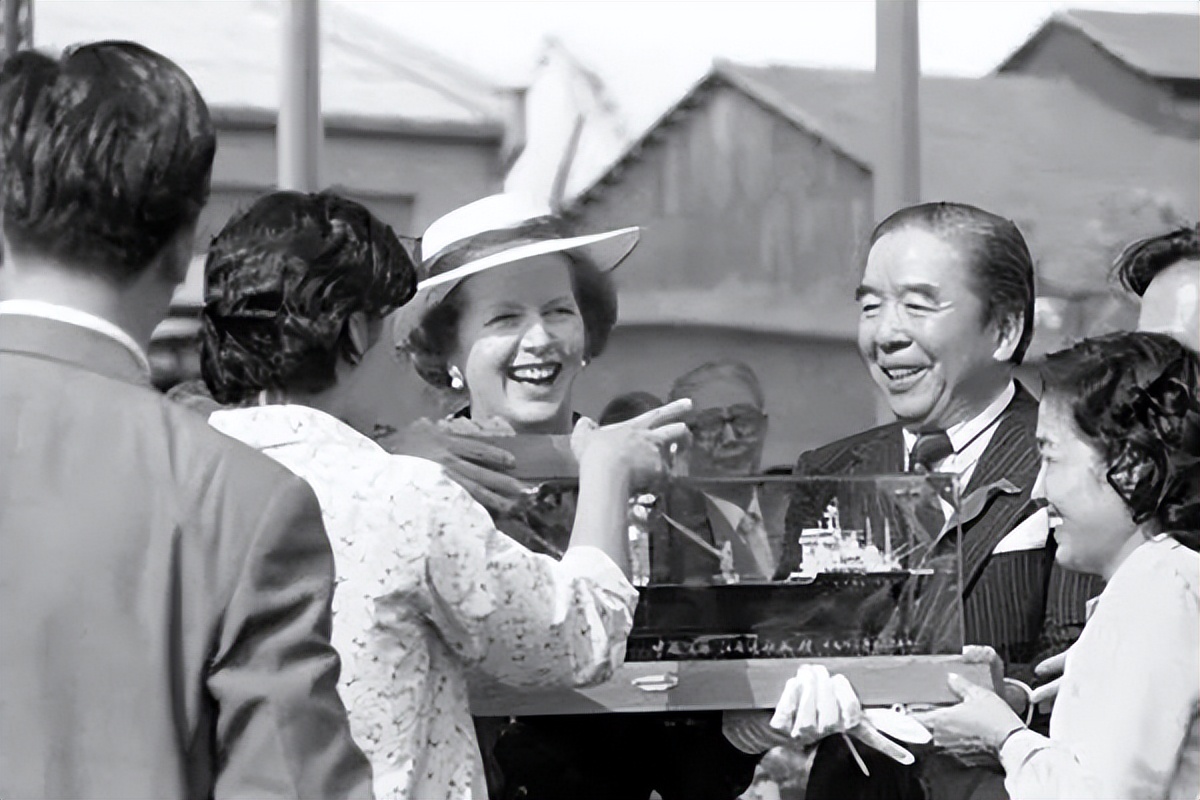 世界船王包玉刚：房产15645处，却没有儿子，女婿继承5000亿遗产