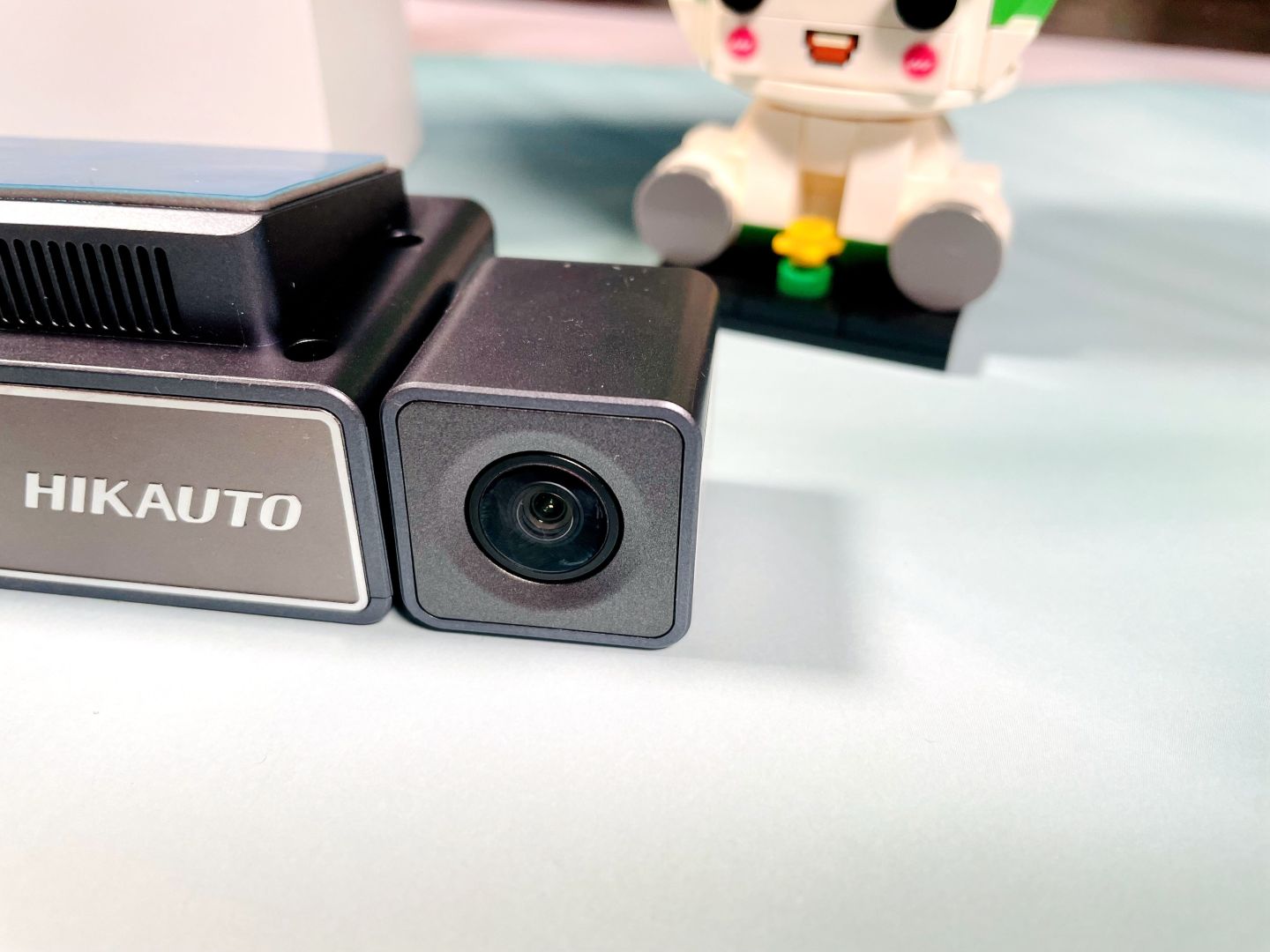 360g900和海康威视c8夜间行车对比,海康威视与360行车记录仪哪个更好