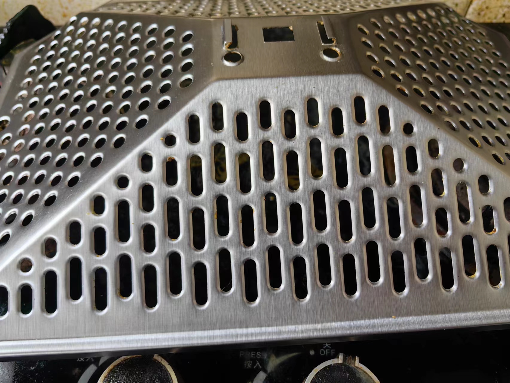 长春市民政局|幸福人生多彩夕阳公益项目助困境老人去污除油