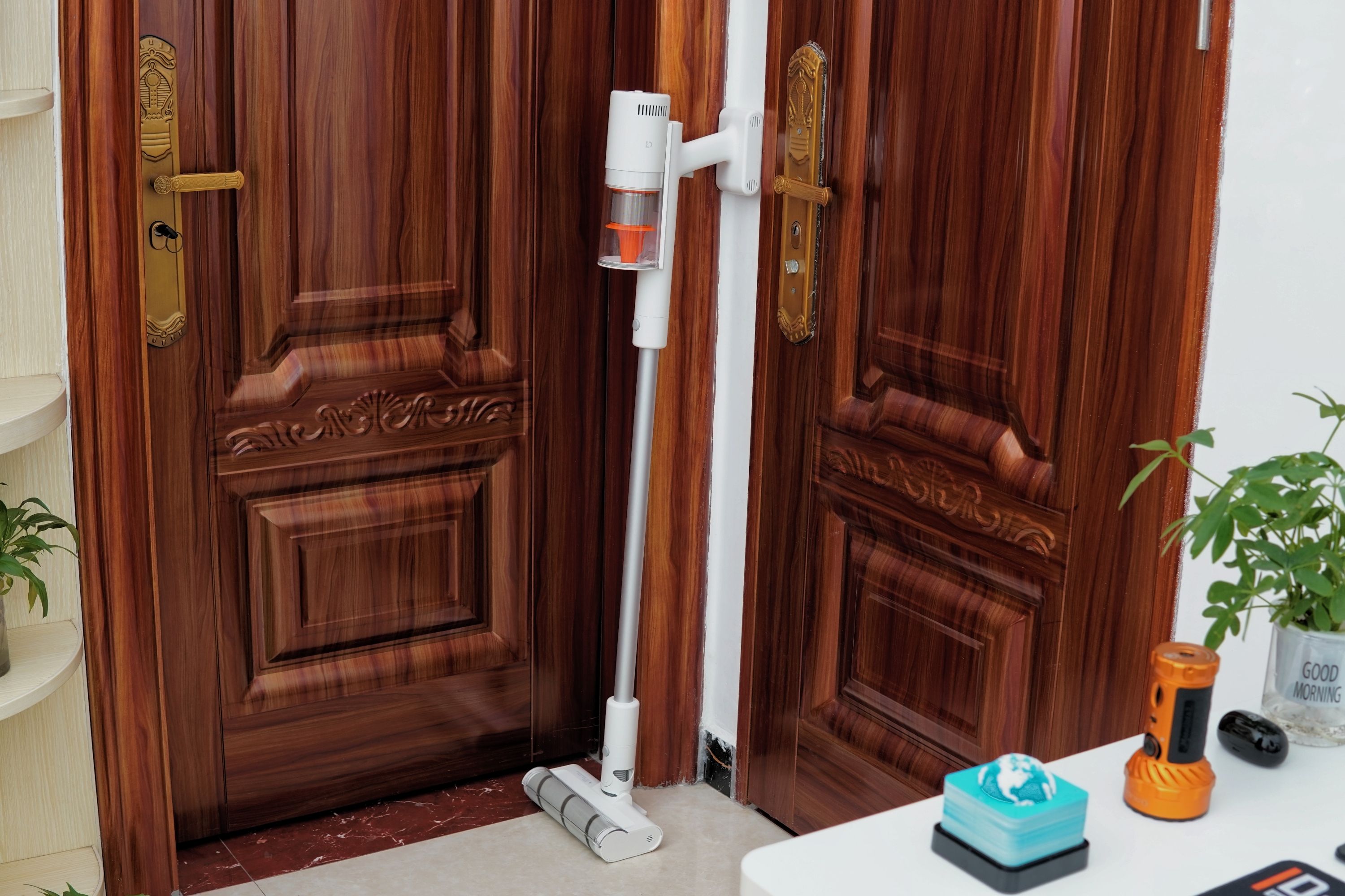 600元无线吸尘器测评,小米无线吸尘器2和2slim