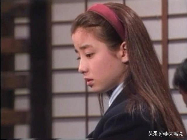 被母亲送给导演，被强迫拍摄，她的一生有多可悲