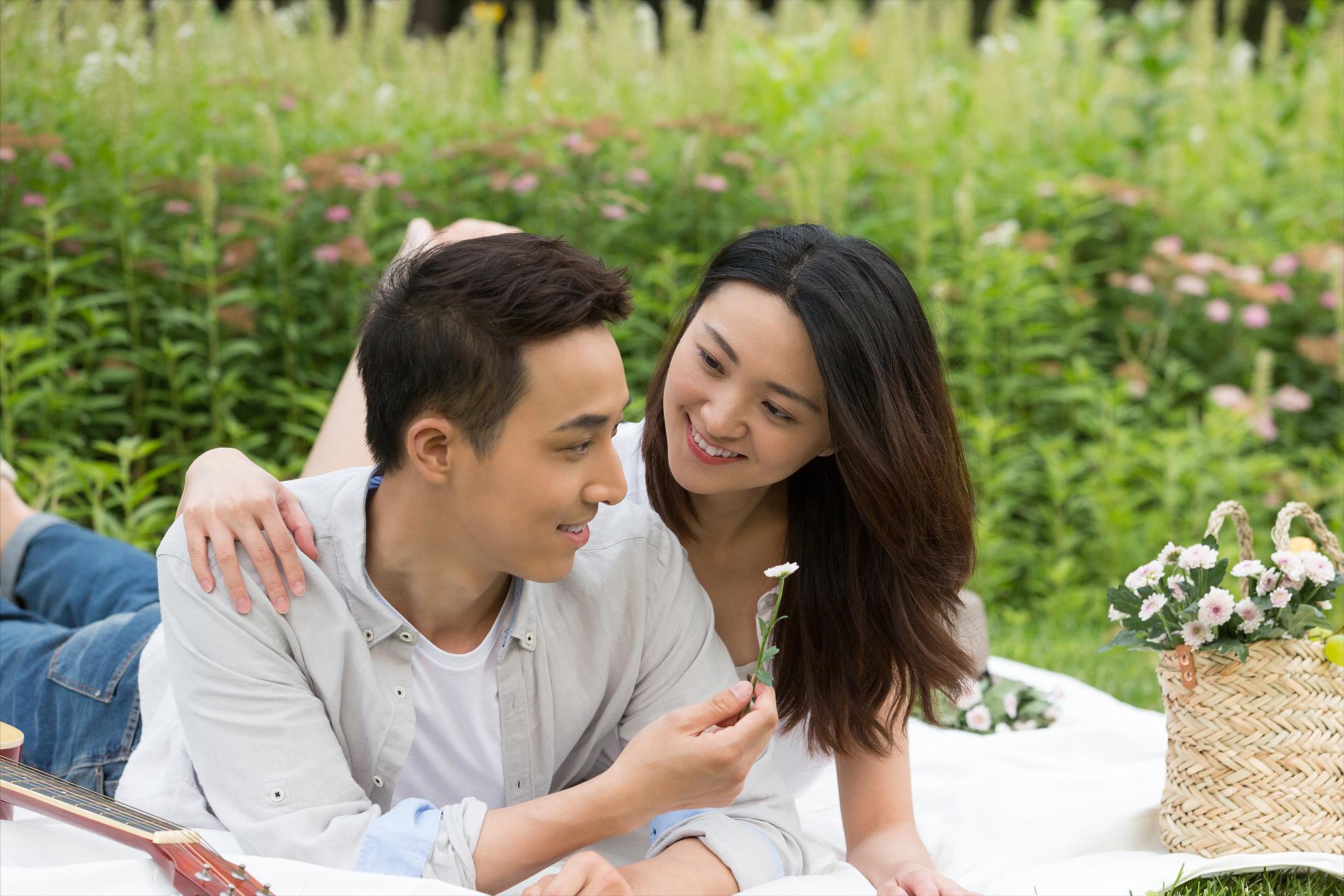 女友生气不理人咋办,老婆生气不理人教你一招轻松解决