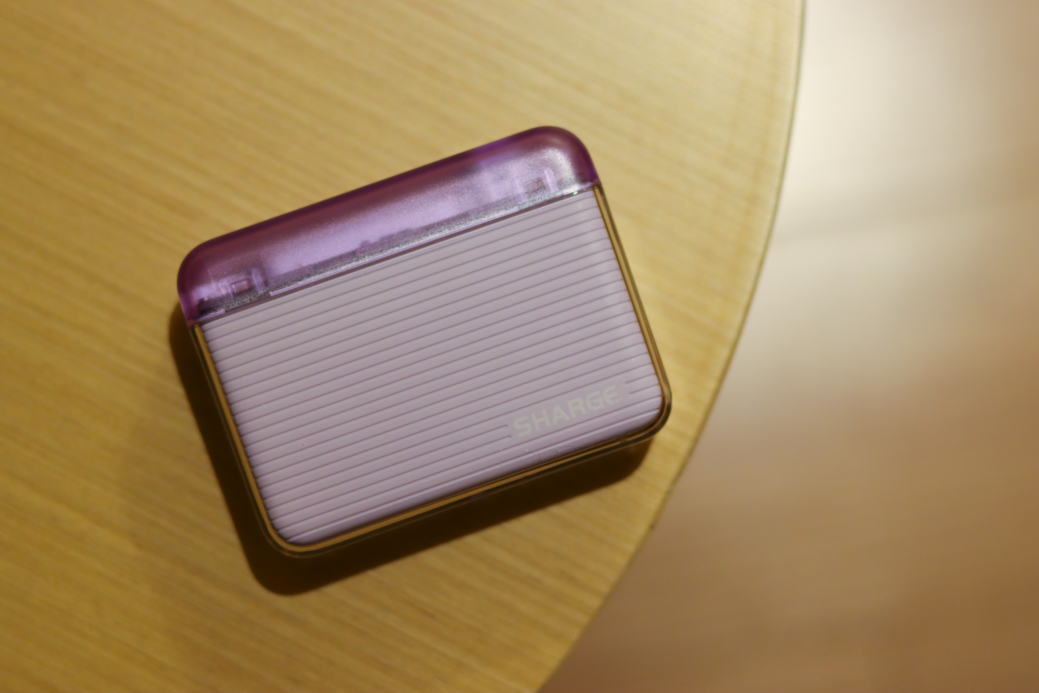 闪极10000mAh随行移动电源,闪极10000毫安随行移动电源测评