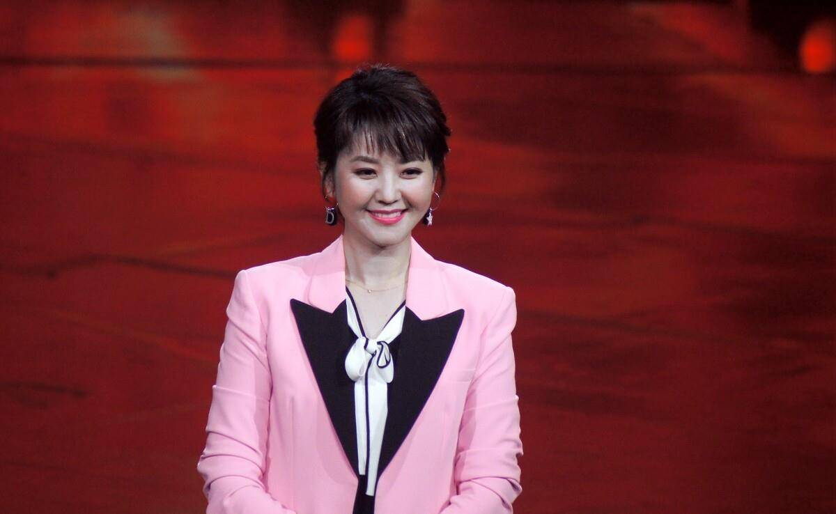 河北新闻联播主持人,河北新闻联播主持人傅敏