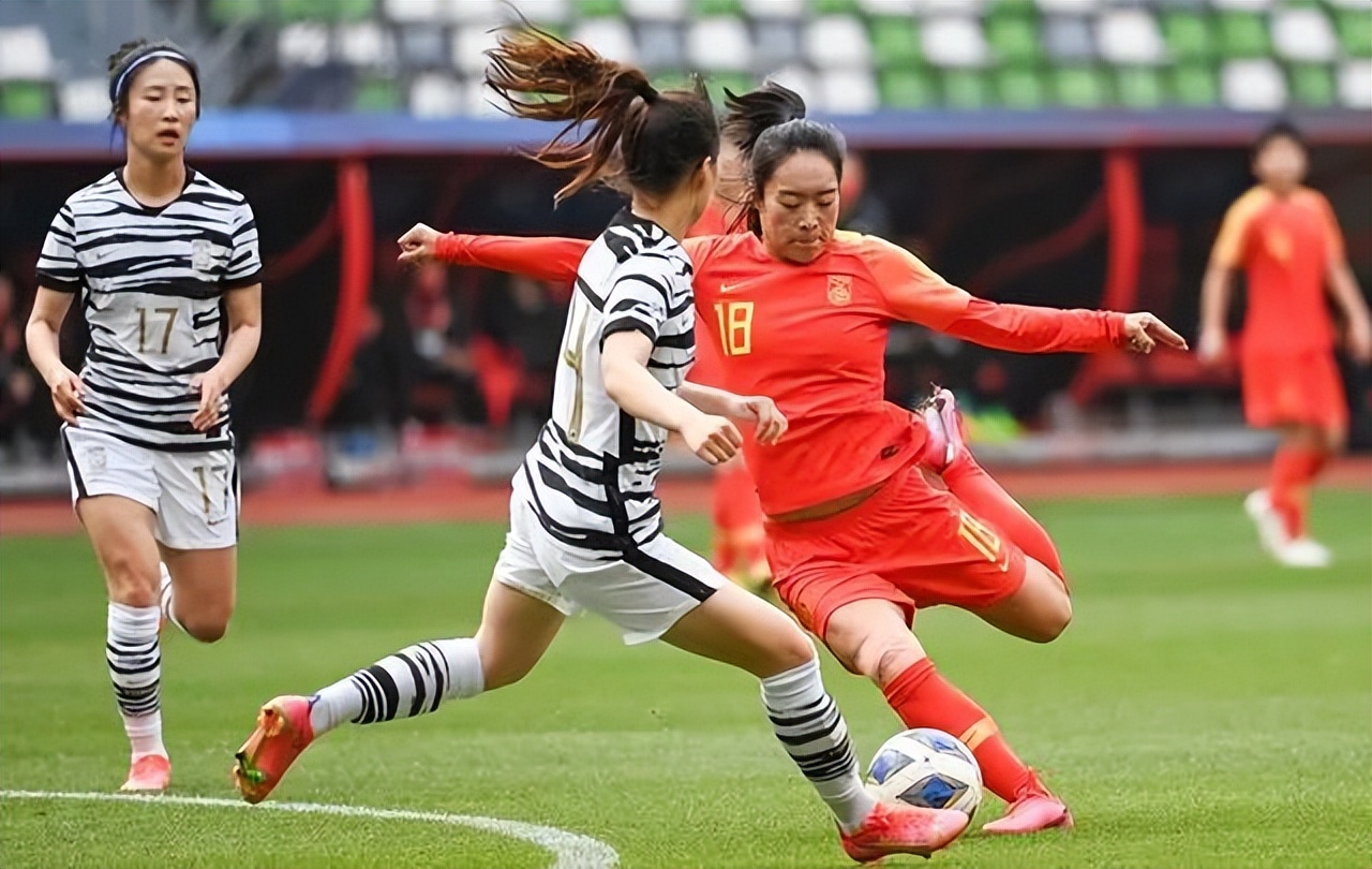 你会愿意自己的孩子踢球吗,你有孩子你愿意给他踢足球吗