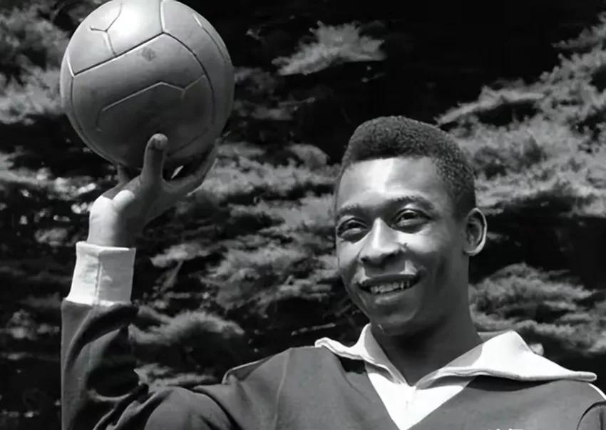 奇迹的诞生头顶进球,内马尔脚后跟彩虹过人