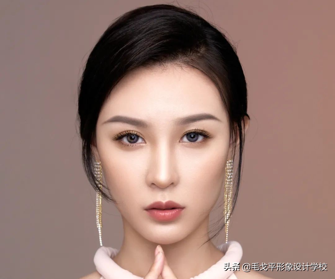 日常化妆技巧教程全脸,不同脸型的化妆技巧全在这