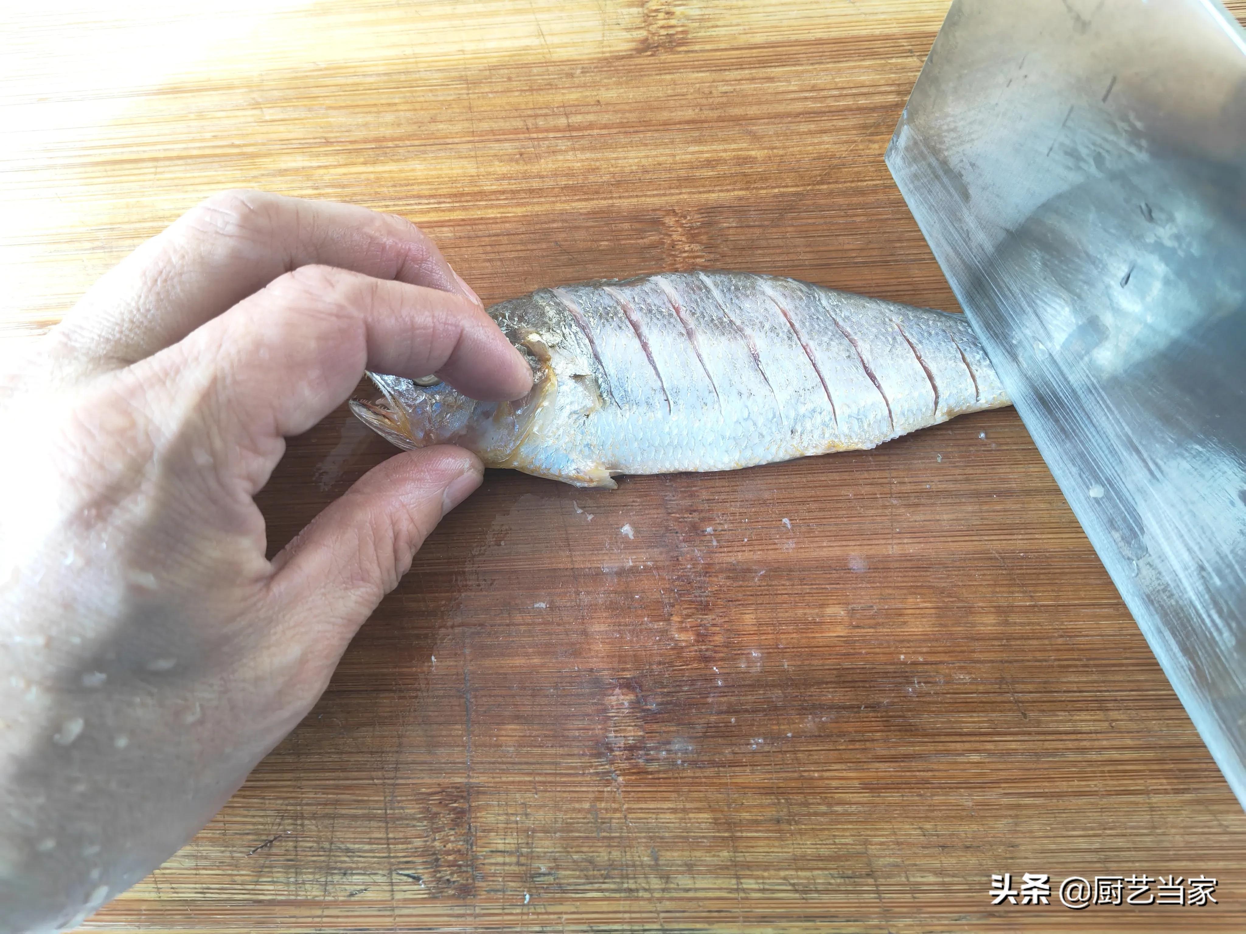 剞花刀教学,清蒸鱼改花刀技法简单