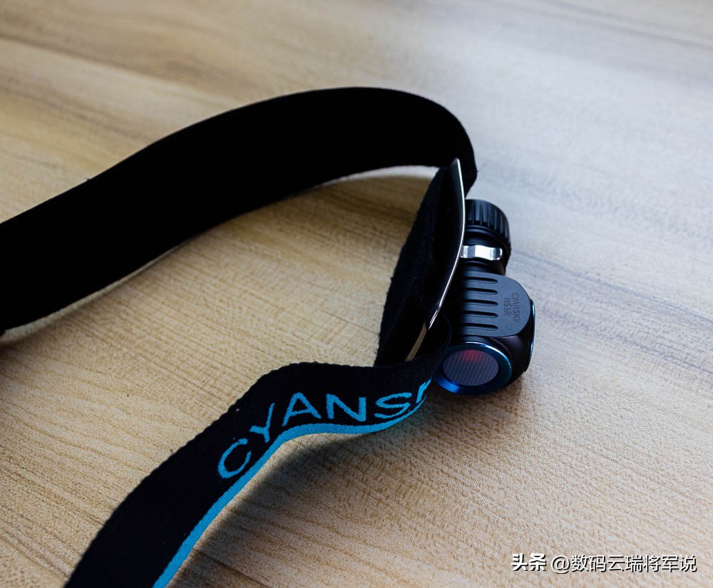 夜晚骑行照明好选择多功能L型迷你可充电头灯CYANSKYHS3R