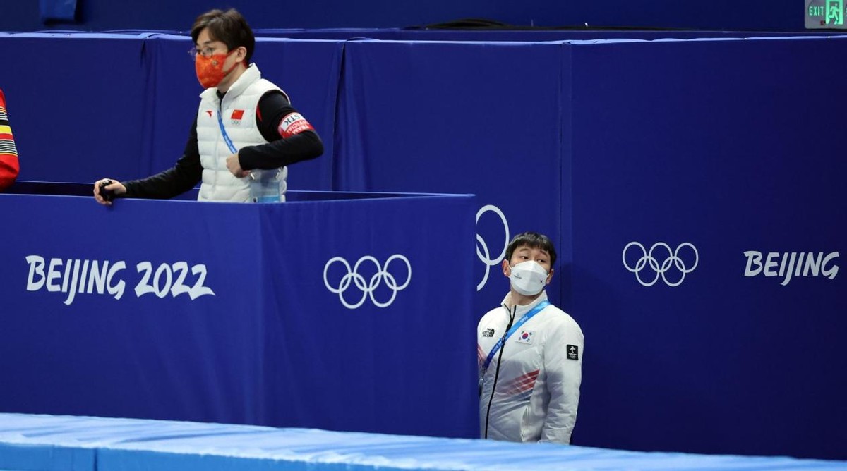 韩国输给中国不服气,大呼冬奥裁判偏袒中国,还要求见巴赫告状