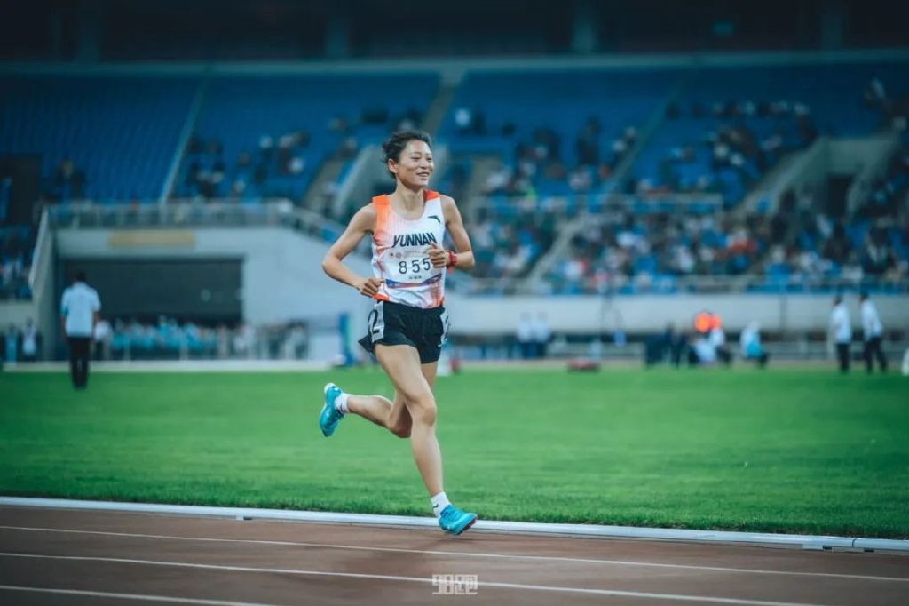 田径百米决赛亚运会,田径冠军奔赴“亚运会”