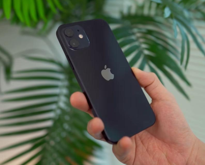 老司机最爱的3款二手旗舰，流畅度堪比2022新机，最低不到2000元