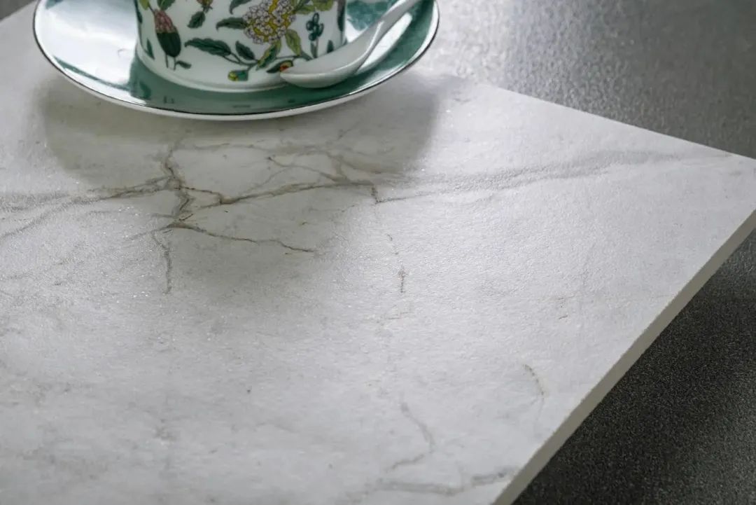 2023理石回归年！这个一线品牌凭“真石釉”再发先声