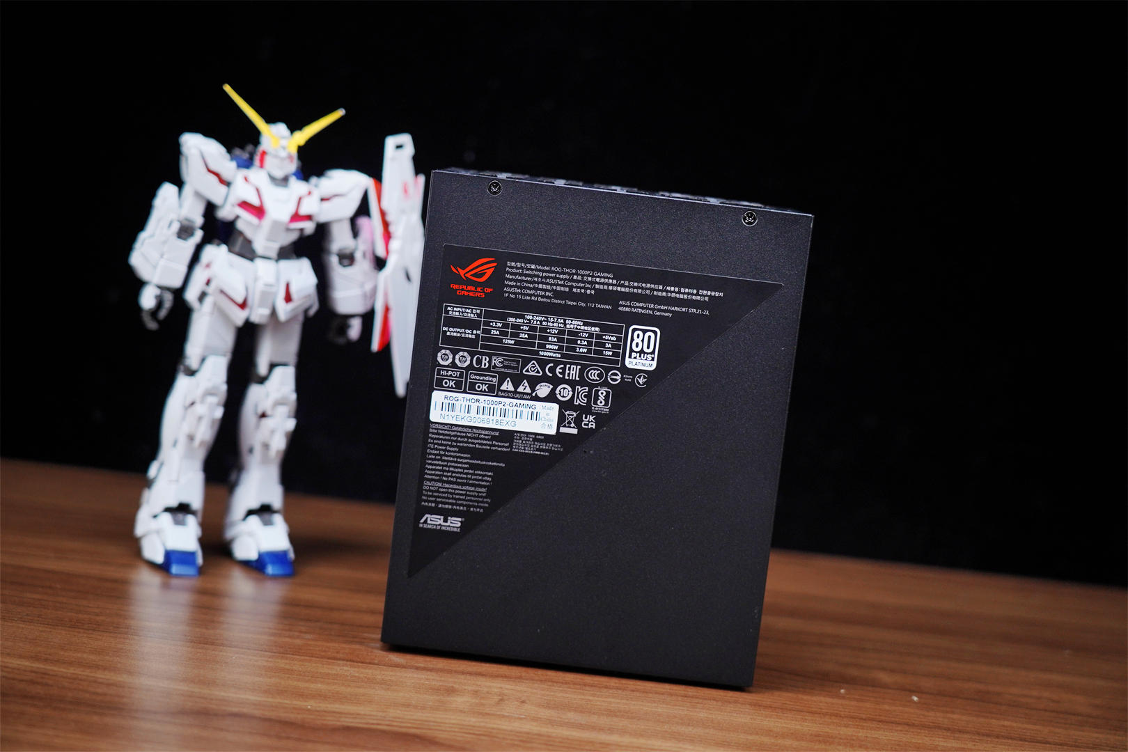 万事俱备，只等40系显卡上市，ROGTHOR1000PLATINUMII电源分享