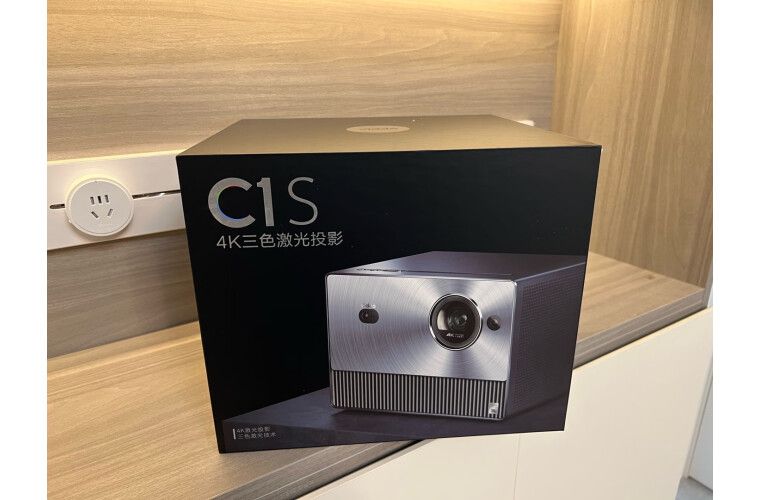 4k三色激光投影c1s,viddac1激光4k三色投影仪