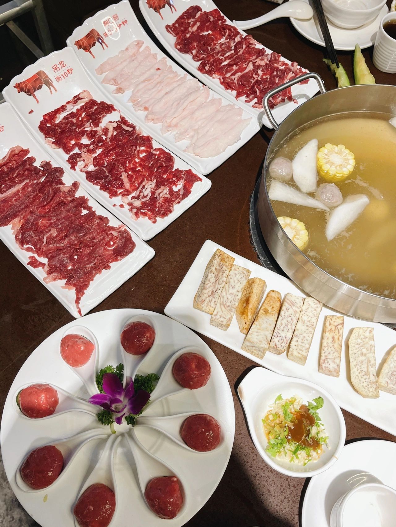 南宁一共有多少家牛肉火锅店,南宁最热门的牛肉火锅