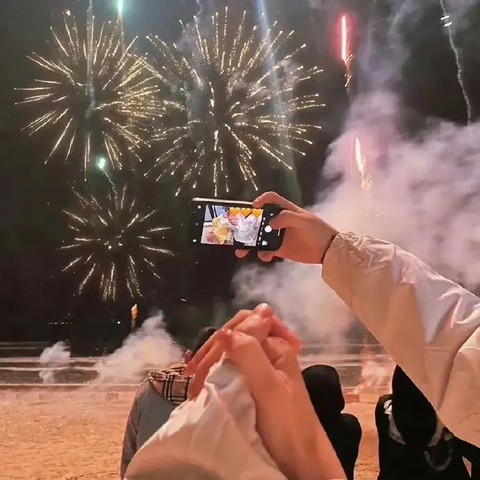 520表白语录短句子文案有哪些,520文案短句爱情甜句