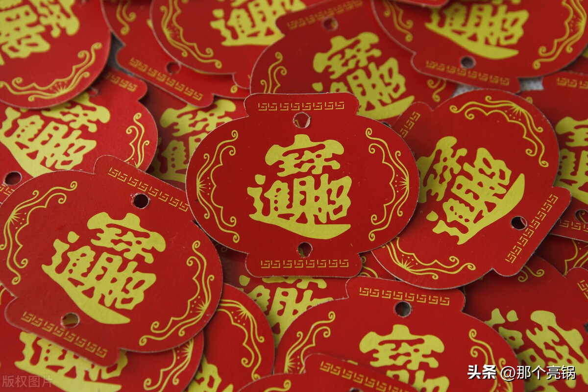 足球教练怎么赚钱,足球的教练贪污受贿