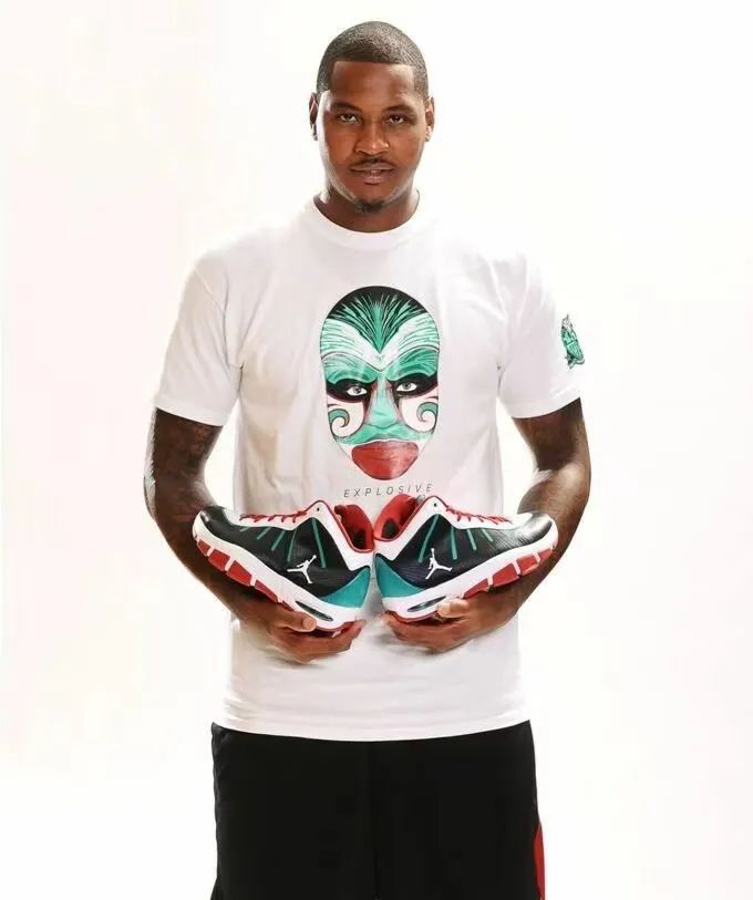 甜瓜安东尼签名鞋,安东尼生涯最高分穿的球鞋