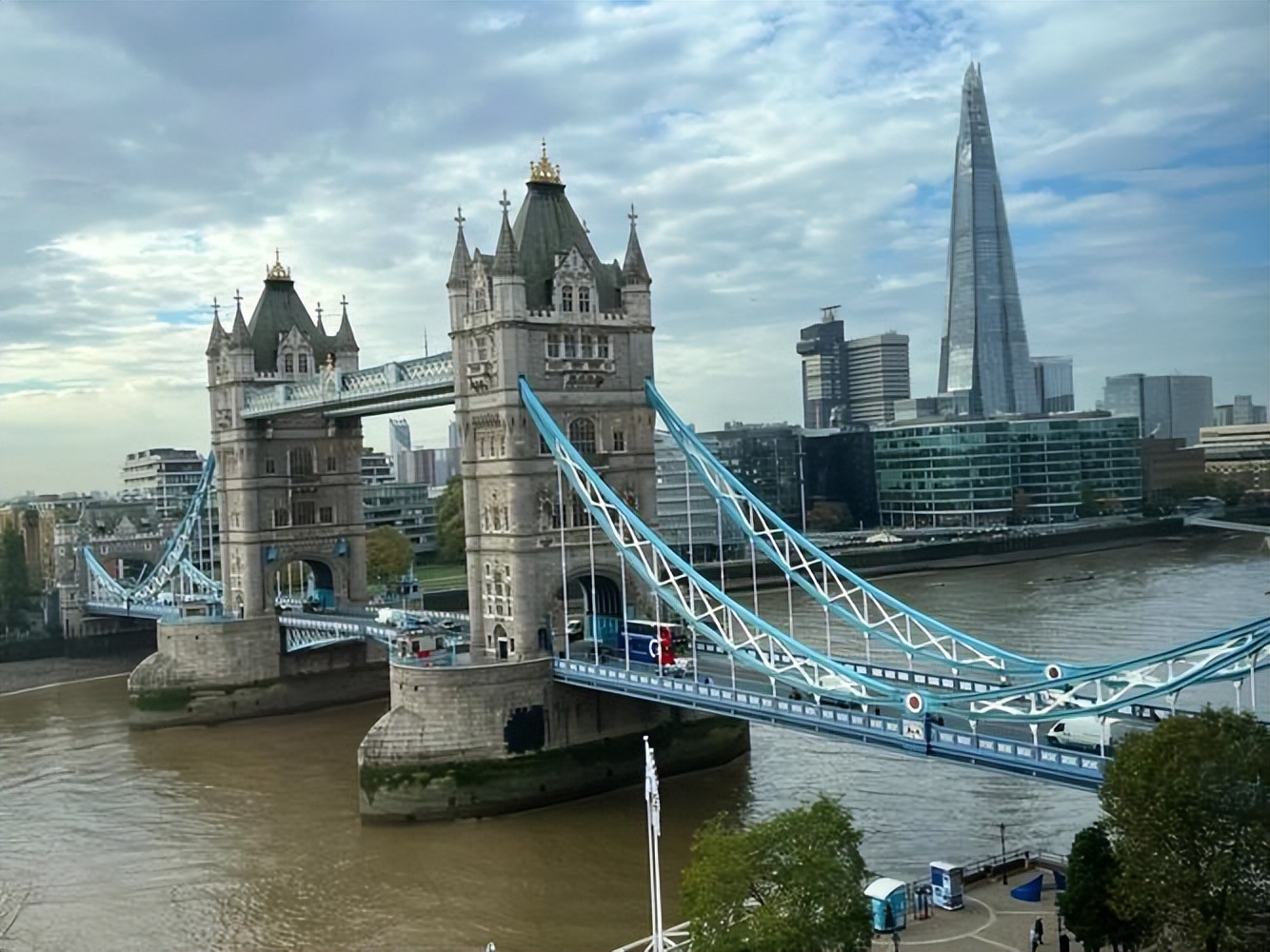 伦敦塔桥有什么寓意,伦敦塔桥在伦敦中心吗