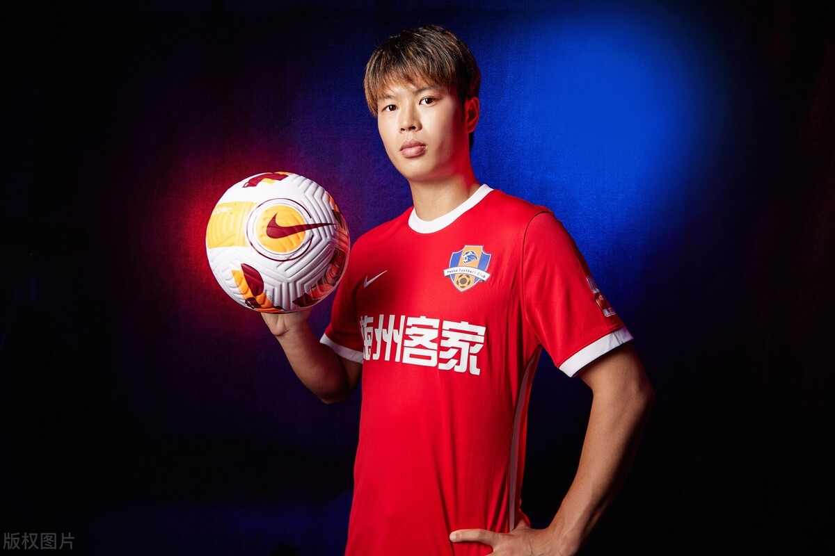 梅州客家足球俱乐部写真,梅州客家队海报