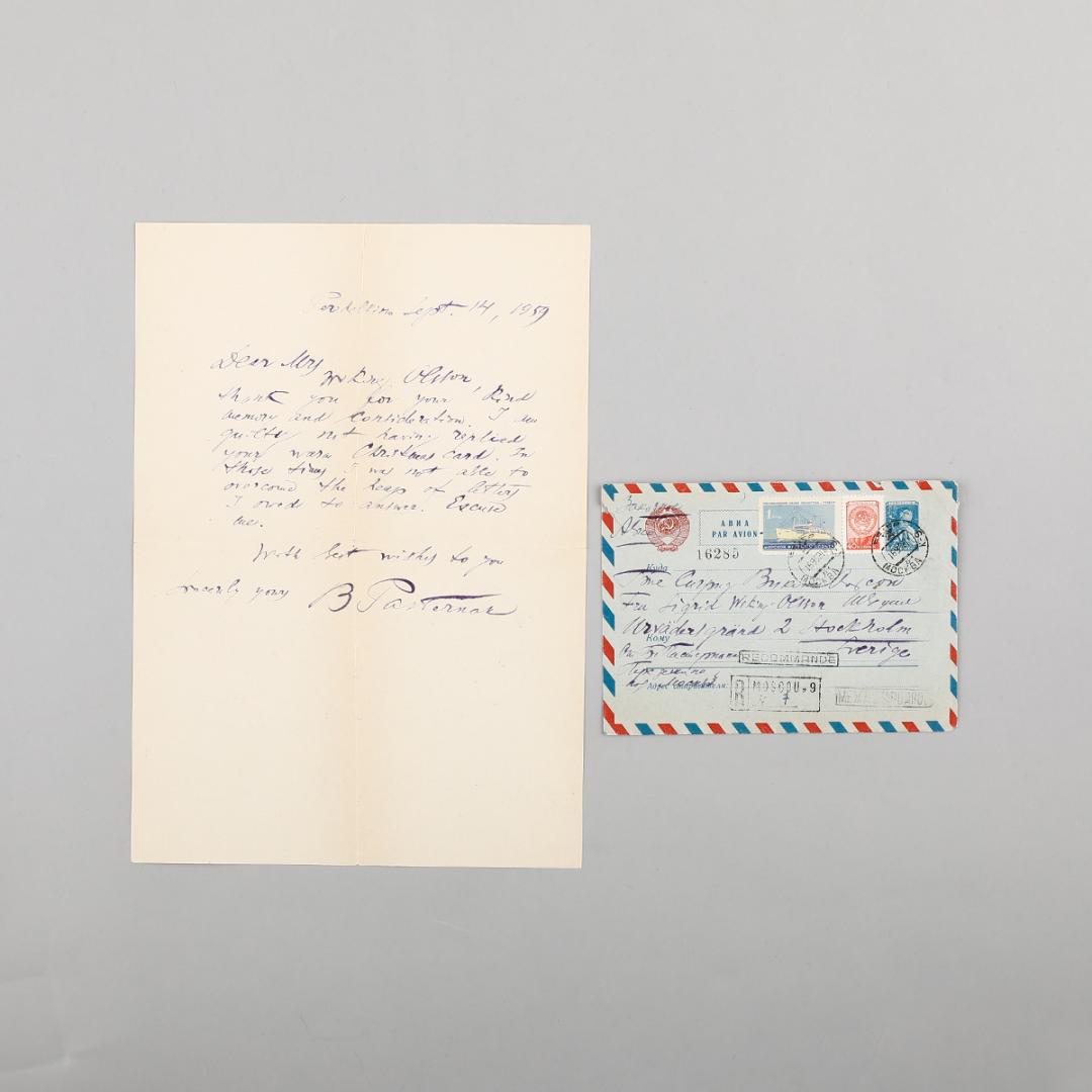 十二月拍|拥抱还是背离，都是在同一个世界里的选择