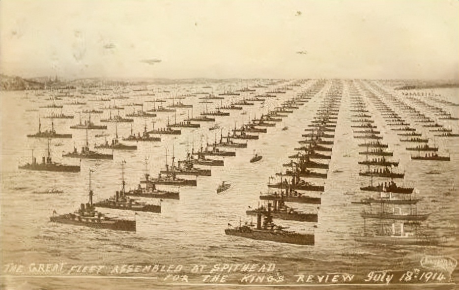 18世纪英国皇家海军大战海盗,英国皇家海军火力全开