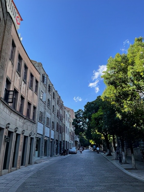 昆明一座让人流连忘返的城市,被低估的旅游城市昆明