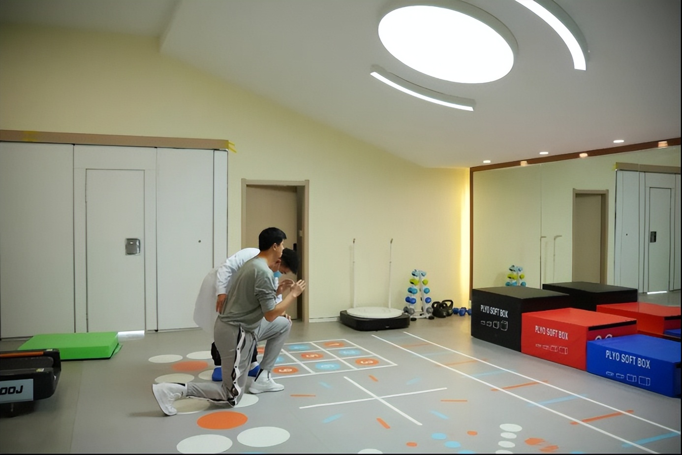 运动与健康永相随,运动与健康同行的视频