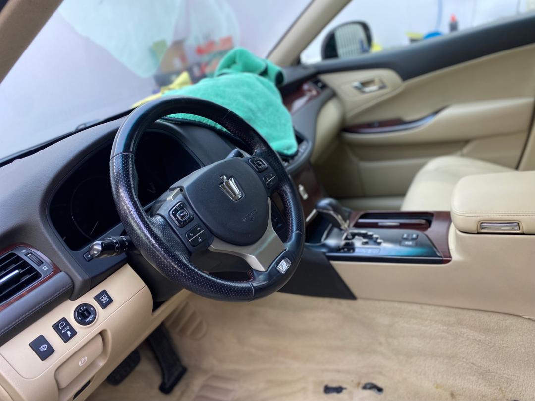 皇冠3.0经典老车翻新复活视频,丰田皇冠13代翻新