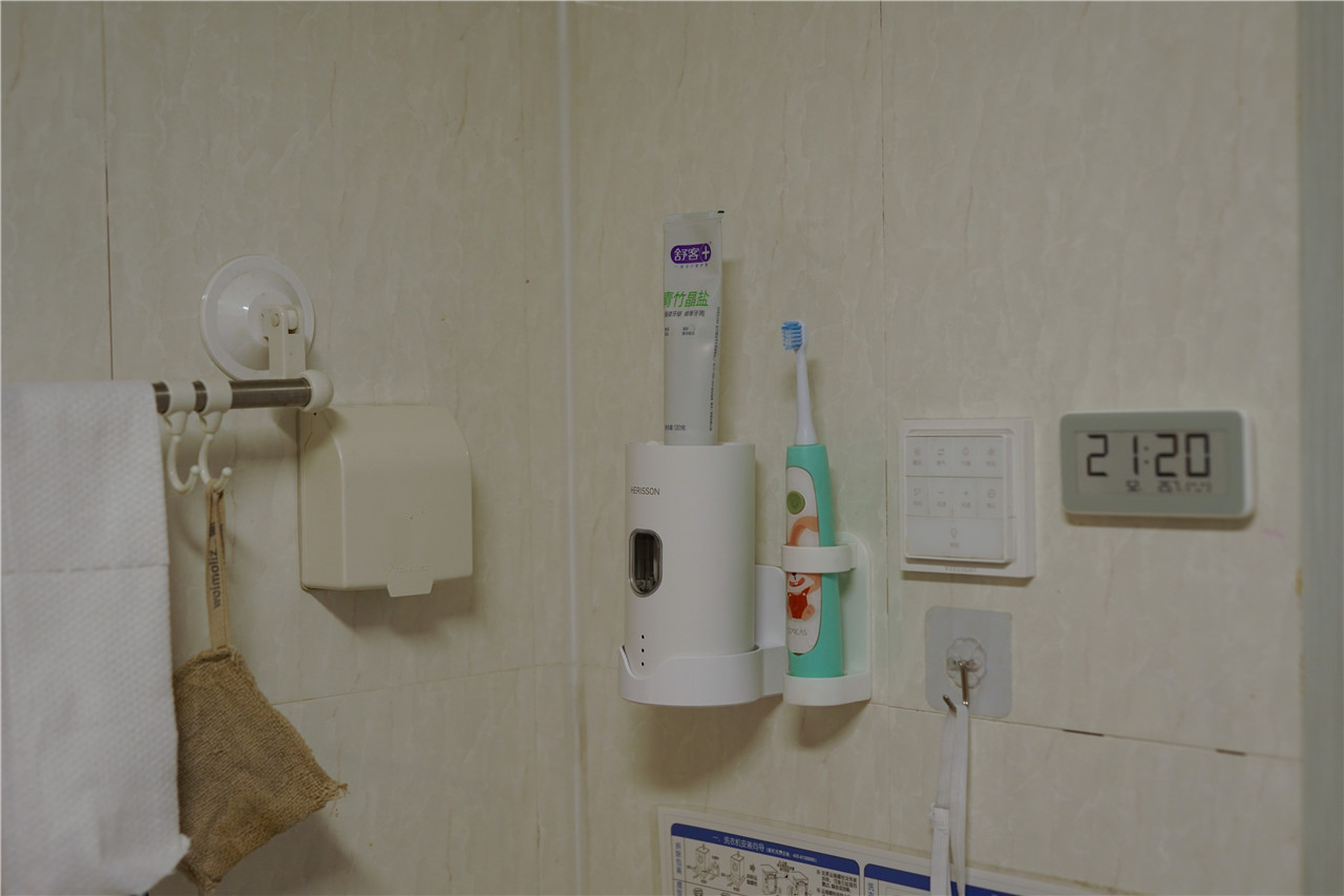 智能牙刷消毒器自动挤牙膏,智能牙刷牙膏消毒器